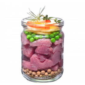 Холистична консервирана храна за кучета Brit Fresh Turkey with Peas със 68% прясно пуешко месо, 4% елда и 4% грах